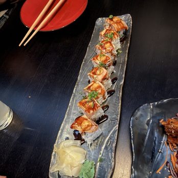 Leilani Asian Fusion - Asian Fusion Near Me - Aurora, Illinois
