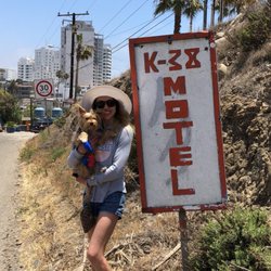 Robert's K38 Surf Motel - That's the spot