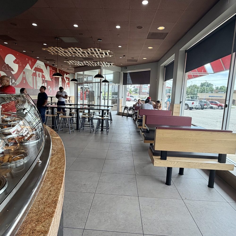 Panda Express - Cozy dining room - Chinese Near Me - Cincinnati, Ohio Panda Express - Cozy dining room - Chinese Near Me - Cincinnati, Ohio