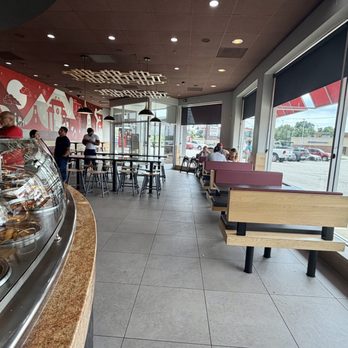 Panda Express - Cozy dining room - Chinese Near Me - Cincinnati, Ohio Panda Express - Cozy dining room - Chinese Near Me - Cincinnati, Ohio