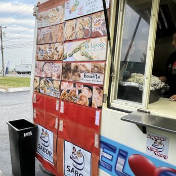 Pupusas Nina Mary - a dog in a food truck - Food Trucks Near Me - New Castle, Delaware Pupusas Nina Mary - a dog in a food truck - Food Trucks Near Me - New Castle, Delaware