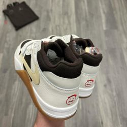 Laced Up 815