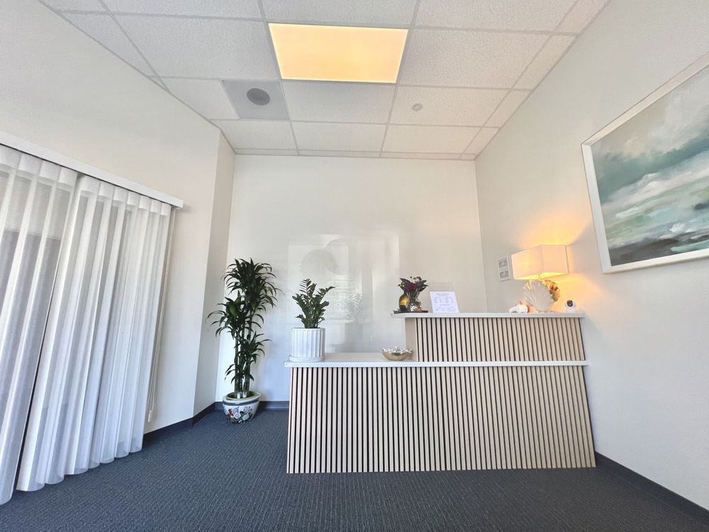 Neroli massage spa Logo