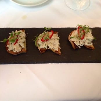 Gioia Mia - PER LA TAVOLA - peekytoe crab crostini, meyer lemon aioli, red fresno chili. - Italian Near Me - Montclair, New Jersey
