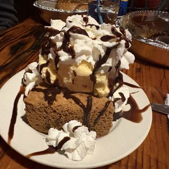 Barnacle Bill's - Toll House Pie Ala Mode - Bars Near Me - Rumson, New Jersey
