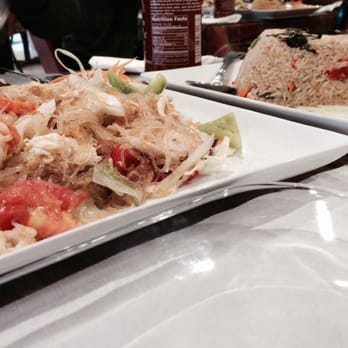 Jasmine Thai Restaurant, Palmdale - The two dishes we ordered! Real good size for 2 people to share:) - Thai Near Me - Palmdale, California
