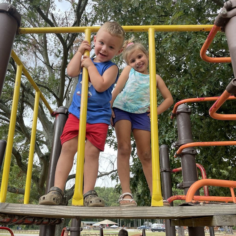 Unhitched Wheeler Lake - Kids playground - RV Parks Near Me - Hillsboro, Alabama Unhitched Wheeler Lake - Kids playground - RV Parks Near Me - Hillsboro, Alabama