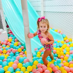 Jumpjump Children Multiverse - Ball pit and slide!