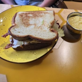 Honey Bees Breakfast Lunch - Breakfast BLT and grits - Breakfast & Brunch Near Me - Myrtle Beach, South Carolina Honey Bees Breakfast Lunch - Breakfast BLT and grits - Breakfast & Brunch Near Me - Myrtle Beach, South Carolina