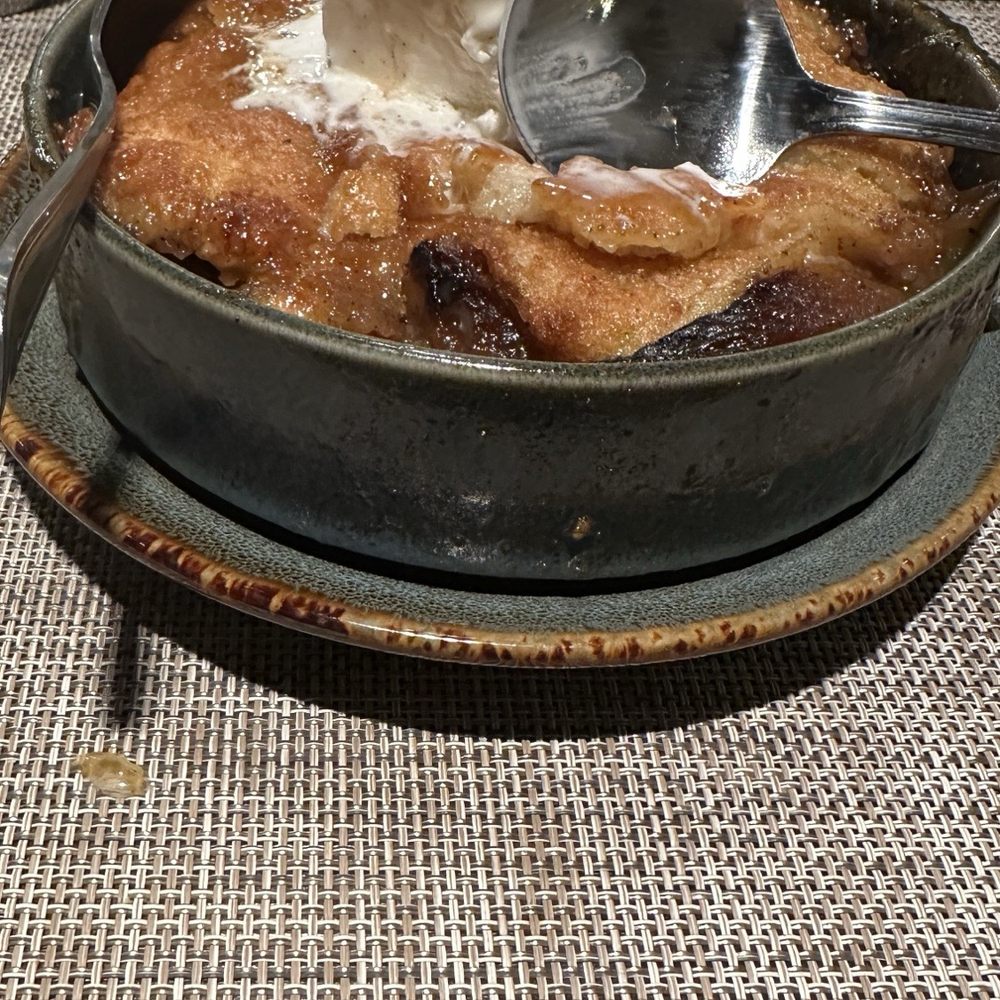 RedEye Southern Kitchen - Peach cobbler - Southern Near Me - Hapeville, Georgia RedEye Southern Kitchen - Peach cobbler - Southern Near Me - Hapeville, Georgia