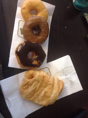 Jack N Jill Donut Shop by null