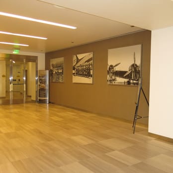 United Club Terminal B - Airport Lounges Near Me - Boston, Massachusetts