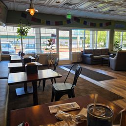 Spotlessly clean dining area..