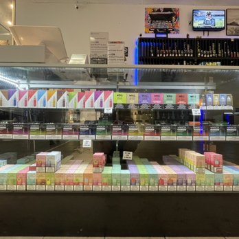 E-Cig City - Disposable Selection 2/2 - Vape Shops Near Me - Palm Desert, California E-Cig City - Disposable Selection 2/2 - Vape Shops Near Me - Palm Desert, California