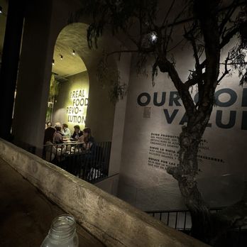 Honest Greens - Decor inside - Vegetarian Near Me - Barcelona, B Honest Greens - Decor inside - Vegetarian Near Me - Barcelona, B