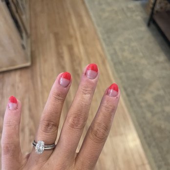 Blanc Nail Bar - Nail Salons Near Me - Knoxville, Tennessee