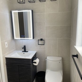 Alcatraz Builders - Full Bathroom Remodel - General Contractors Near Me