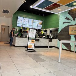Pollo Tropical