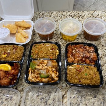 China Lily - Left to right: Orange chicken, Kung poh chicken, sesame chicken. Crab Rangoon's, hot and sour soup and wonton soup. - Chinese Near Me - Ocoee, Florida China Lily - Left to right: Orange chicken, Kung poh chicken, sesame chicken. Crab Rangoon's, hot and sour soup and wonton soup. - Chinese Near Me - Ocoee, Florida