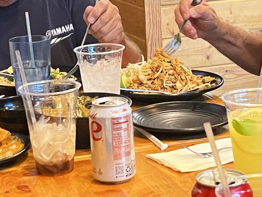 D E Thai Kitchen by null