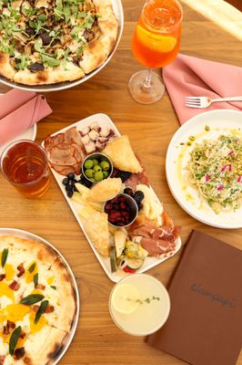 Ciao Papi at River Lodge by null