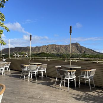 Deck. - Hawaiian Near Me - Honolulu, Hawaii Deck. - Hawaiian Near Me - Honolulu, Hawaii