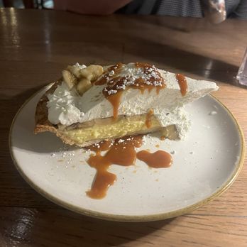 Monkeypod Kitchen - Banana cream pie - Tacos Near Me - Honolulu, Hawaii