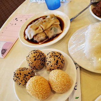 Seafood Cove 2 - Seseme balls (original and nutella), rice roll with pork (chasiu) - Dim Sum Near Me - Westminster, California Seafood Cove 2 - Seseme balls (original and nutella), rice roll with pork (chasiu) - Dim Sum Near Me - Westminster, California