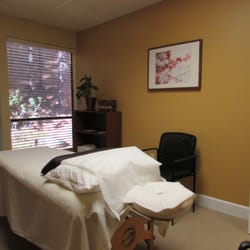 Still Mountain Acupuncture - The second treatment room at Still Mountain Acupuncture.