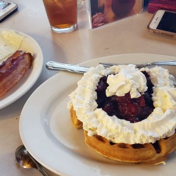 Elmer's Restaurant - Breakfast - Diners Near Me - Salem, Oregon Elmer's Restaurant - Breakfast - Diners Near Me - Salem, Oregon