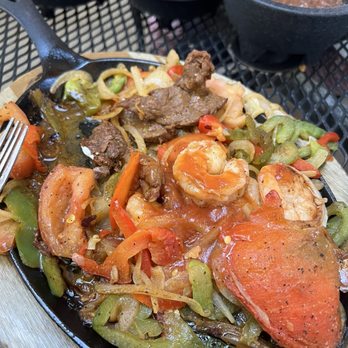 El Gallo - Shrimp/Steak Fajitas 3/5 - Mexican Near Me - Rancho Murieta, California El Gallo - Shrimp/Steak Fajitas 3/5 - Mexican Near Me - Rancho Murieta, California