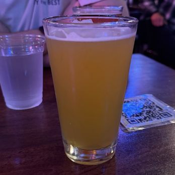 Third Rail Tavern - Hazy IPA - Bars Near Me - Chicago, Illinois Third Rail Tavern - Hazy IPA - Bars Near Me - Chicago, Illinois