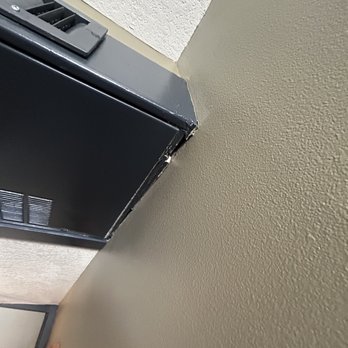 Adventureland Inn - Other ac unit falling apart - Hotels Near Me - Altoona, Iowa Adventureland Inn - Other ac unit falling apart - Hotels Near Me - Altoona, Iowa