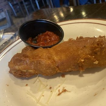 Sutter Buttes Brewing - Mozzarella sticks are fabulous! They serve you 3 of these per order - they are the size of an egg roll - for about $14. Ish- - Pubs Near Me - Yuba City, California