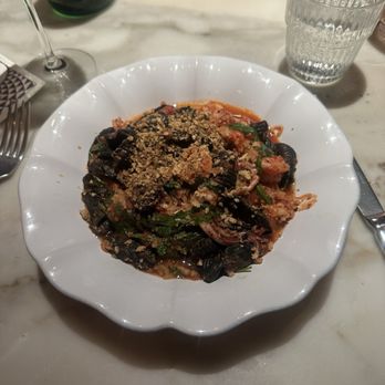 Leuca - Black shells - Italian Near Me - Brooklyn, New York