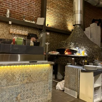 L’Oro Di Napoli - Pizza oven - Pizza Near Me - Santa Rosa, California