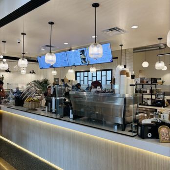 Underdog Coffee & Bread - Inside - Coffee & Tea Near Me - Falls Church, Virginia