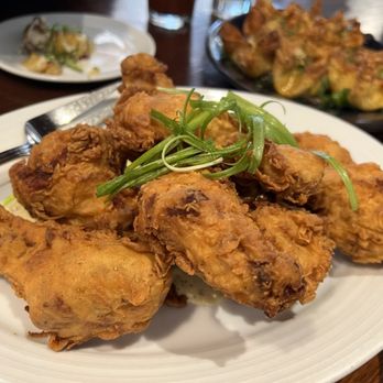 Moonshine 152 - "Boston's Best" Buttermilk Fried Chicken Wings - New American Near Me - Boston, Massachusetts
