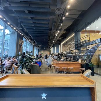 Starbucks Reserve - Coffee & Tea Near Me - Vancouver, British Columbia