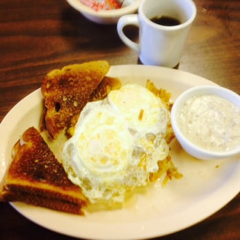 Front Street Cafe - Everything Hashbrowns with 2 eggs and comes with toast.  I recommend the addition of sausage gravy - Cafes Near Me - Brainerd, Minnesota