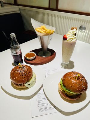 Gordon Ramsay Burger by null