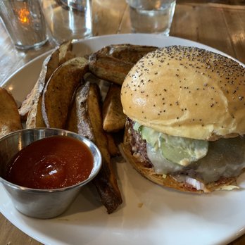 Farow - The burger - New American Near Me - Niwot, Colorado