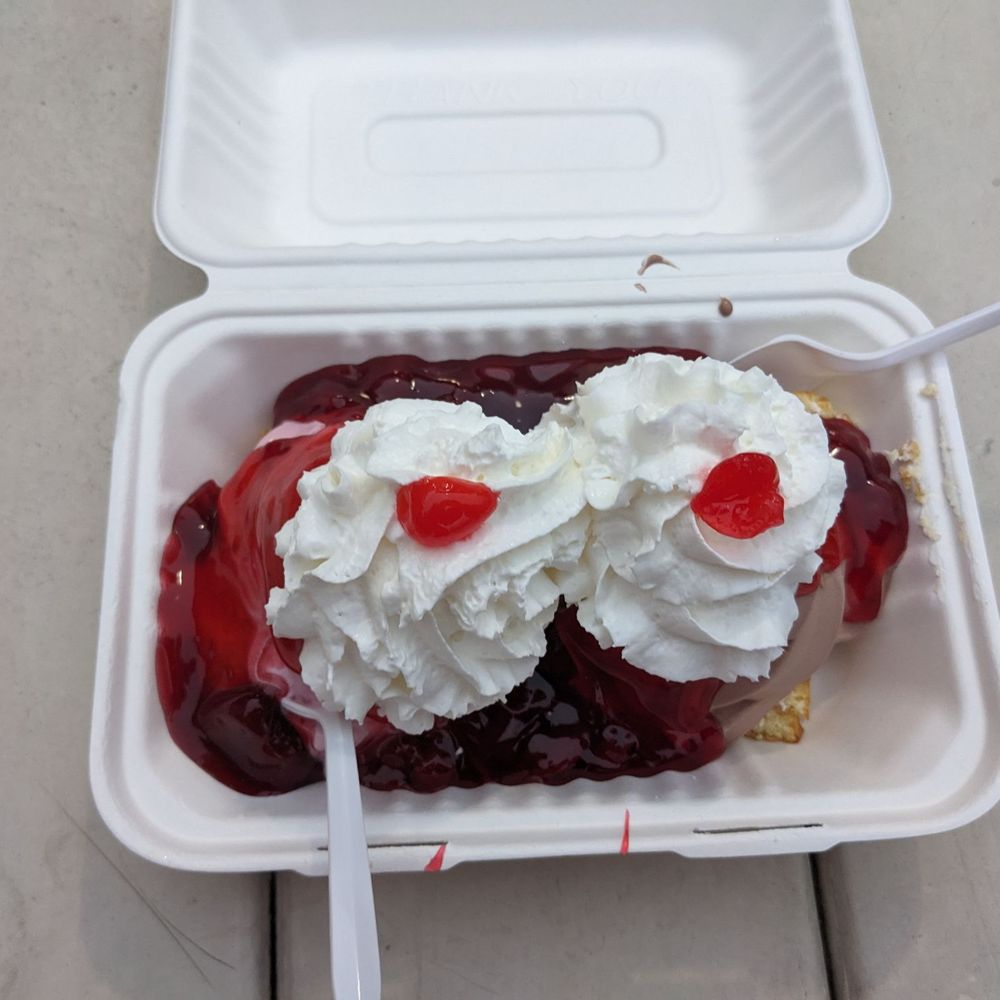 Strawberry cake boat