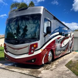 Eco Edge Auto Detailing - Wash and Wax on This 30ft RV in Tequesta, FL