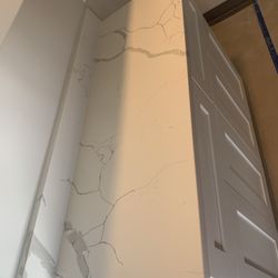 Laundry room quartz installed by Lupe stone vision
