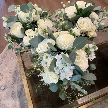 Floral Designs by Jerri Disney - Bouquets - Floral Designers Near Me Floral Designs by Jerri Disney - Bouquets - Floral Designers Near Me