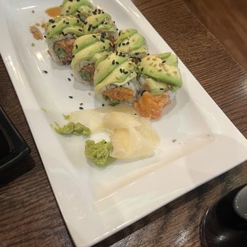 Mings Cafe - Salmon avocado roll - Sushi Bars Near Me - Glenwood Springs, Colorado Mings Cafe - Salmon avocado roll - Sushi Bars Near Me - Glenwood Springs, Colorado
