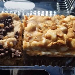 White Chocolate Chip Cookie