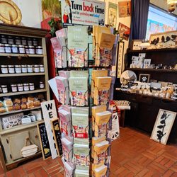 Dutch Pantry Family Restaurants - Gift Shop