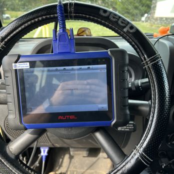 Olathe Lock & Key - Programing new Jeep key. - Keys & Locksmiths Near Me - Olathe, Kansas Olathe Lock & Key - Programing new Jeep key. - Keys & Locksmiths Near Me - Olathe, Kansas